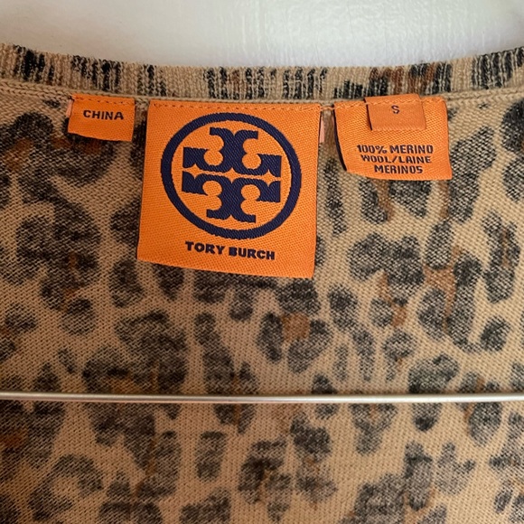 Tory Burch Animal Print Sweater Women’s Size Small - Picture 4 of 5